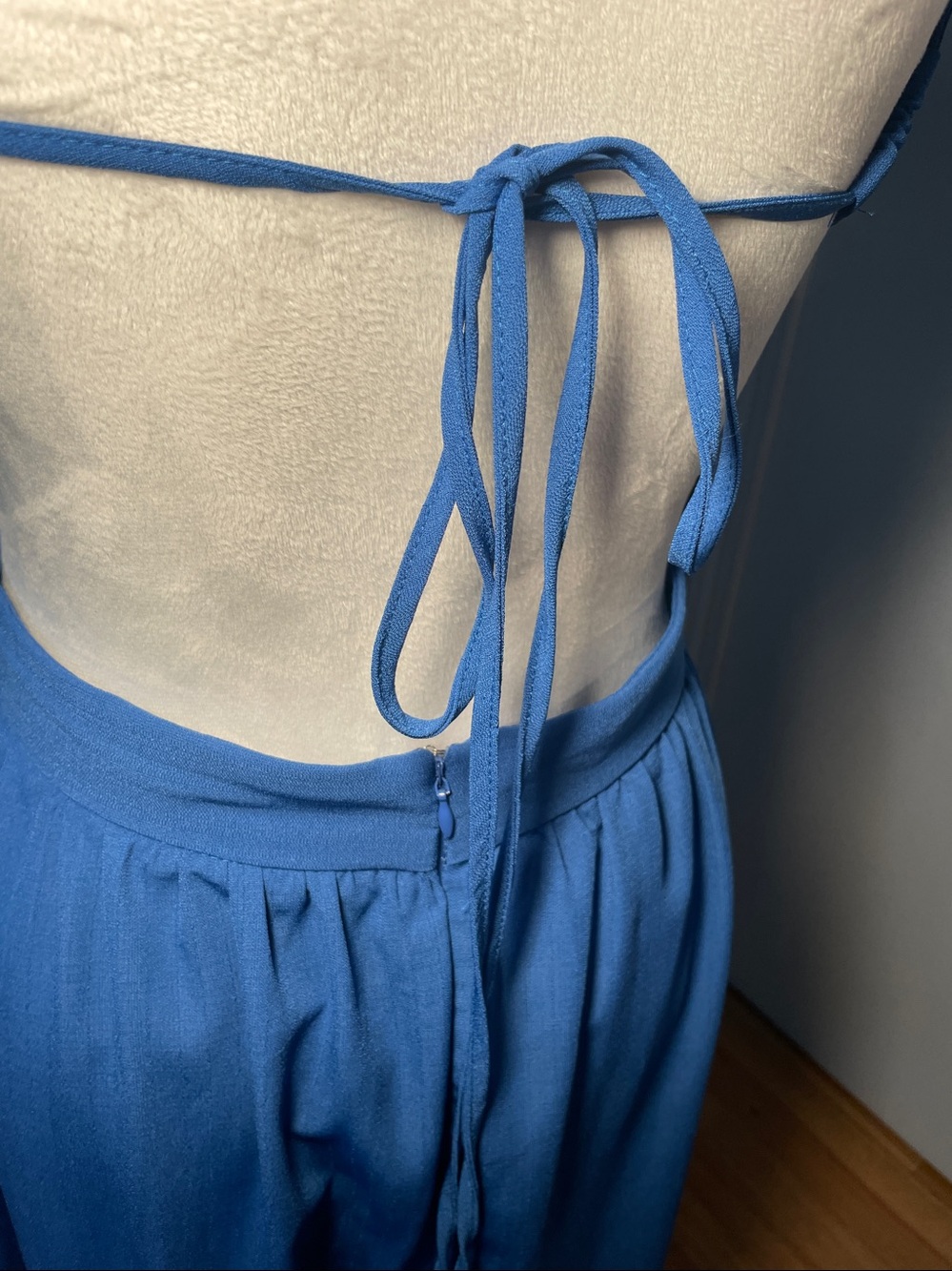 Halter Dress - Picture 5 of 9